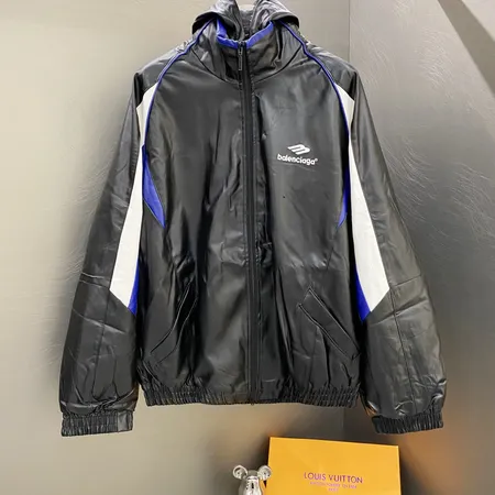 バレンシアガ ジャケット