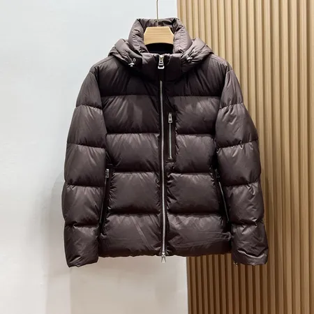 ルイヴィトン ダウンジャケット