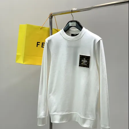 フェンディ パーカー