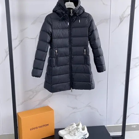 モンクレール ダウンジャケット