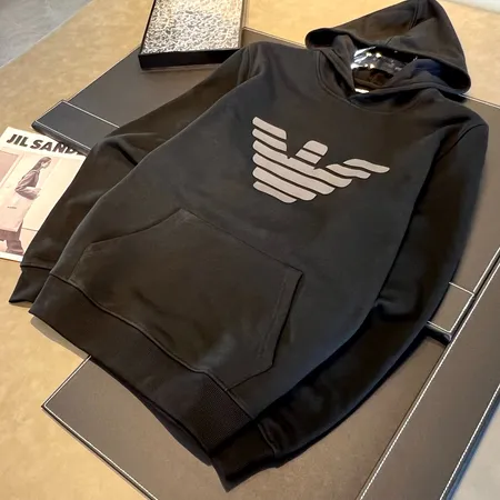 アルマーニ パーカー