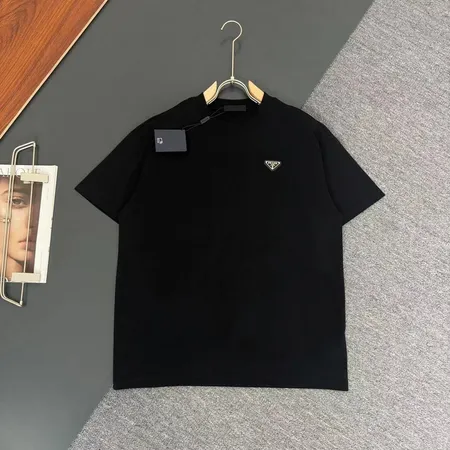 プラダ Tシャツ