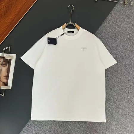 プラダ Tシャツ