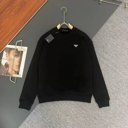 プラダ パーカー