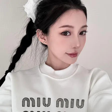 ミュウミュウ パーカー