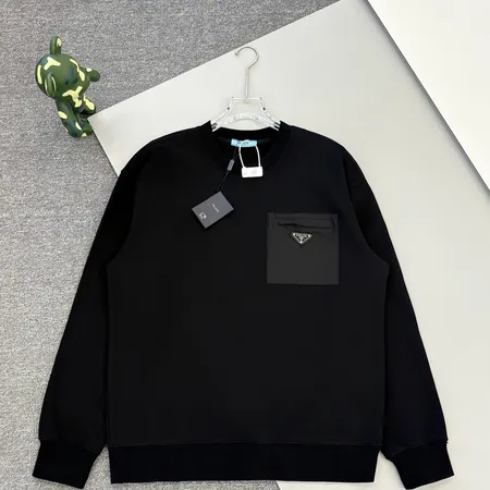 プラダ パーカー