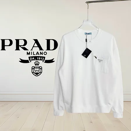 プラダ パーカー