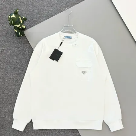 プラダ パーカー