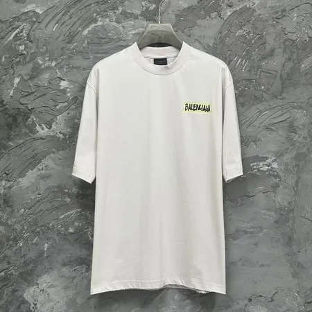 バレンシアガ Tシャツ