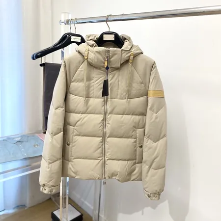 ルイヴィトン ダウンジャケット