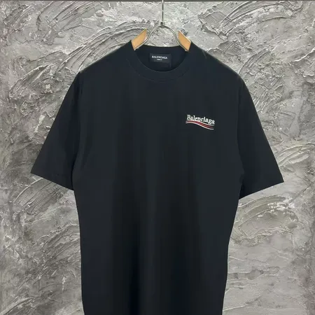 バレンシアガ Tシャツ