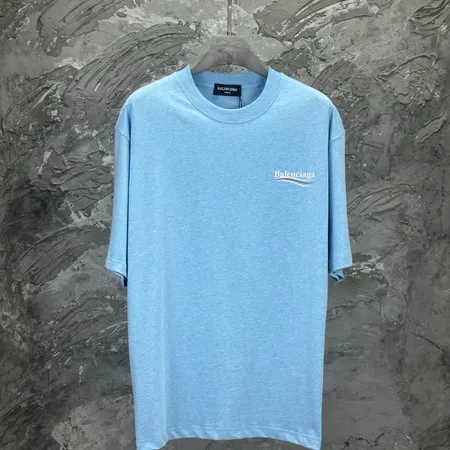 バレンシアガ Tシャツ