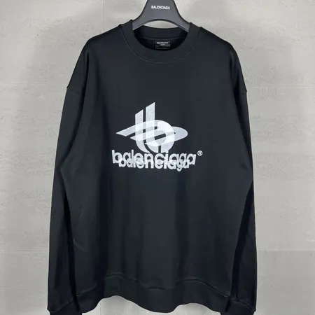 バレンシアガ パーカー