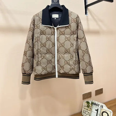 グッチ ダウンジャケット