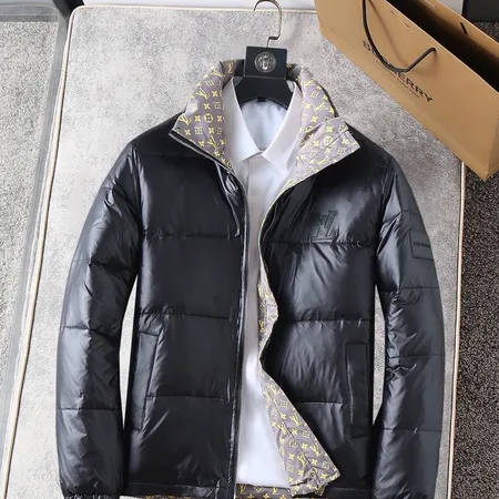 ルイヴィトン ダウンジャケット
