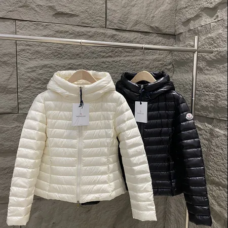 モンクレール ダウンジャケット