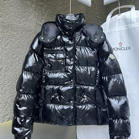 モンクレール ダウンジャケット