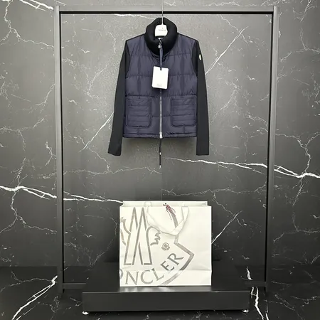 モンクレール ダウンジャケット