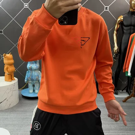 プラダ パーカー