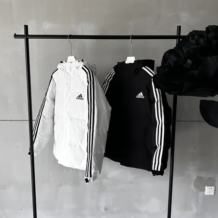 アディダス ダウンジャケット