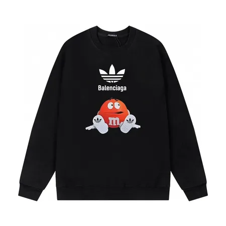 バレンシアガ パーカー