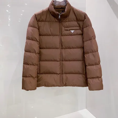 プラダ ダウンジャケット