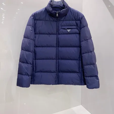プラダ ダウンジャケット