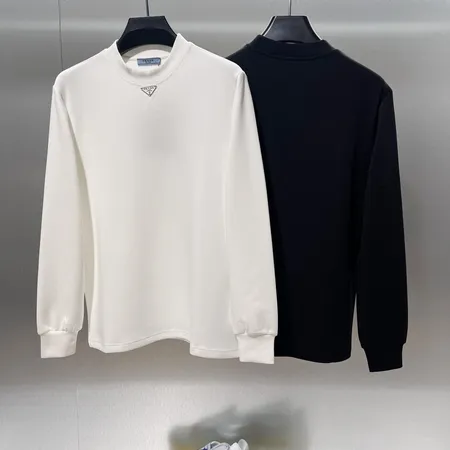 プラダ Tシャツ