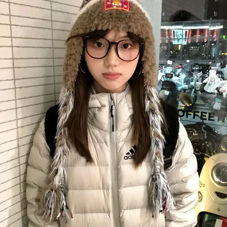 アディダス ダウンジャケット