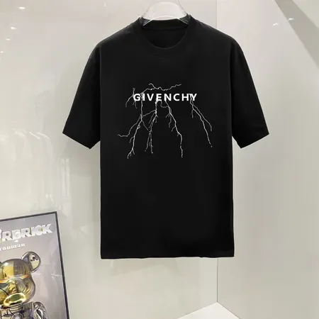 ジバンシィ Tシャツ