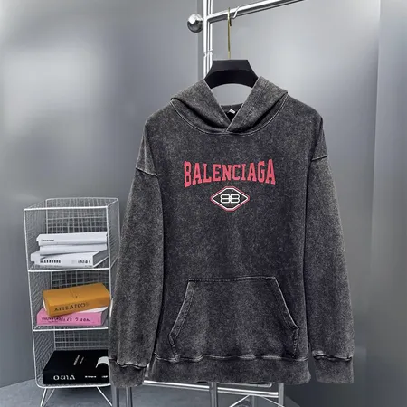 バレンシアガ パーカー