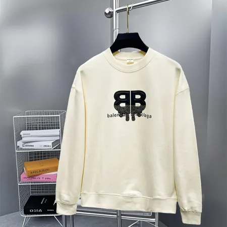 バレンシアガ パーカー