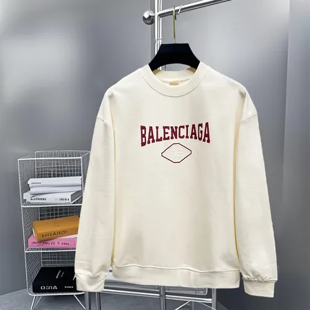 バレンシアガ パーカー