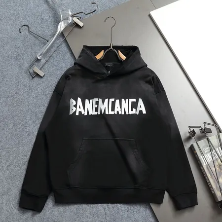 バレンシアガ パーカー