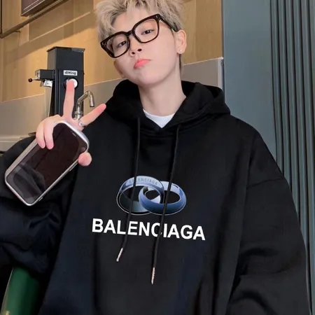 クロムハーツ パーカー