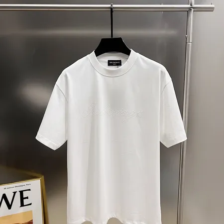 バレンシアガ Tシャツ