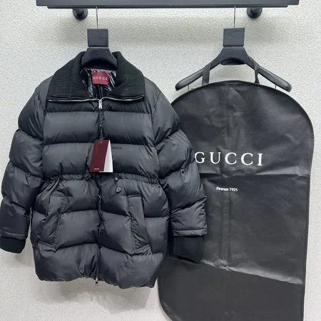 グッチ ダウンジャケット