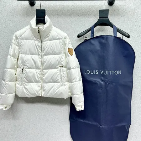 ルイヴィトン ダウンジャケット