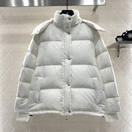 ルイヴィトン ダウンジャケット