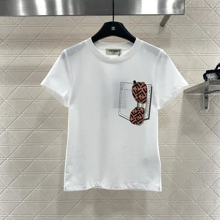 フェンディ Tシャツ