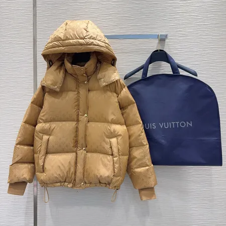 ルイヴィトン ダウンジャケット