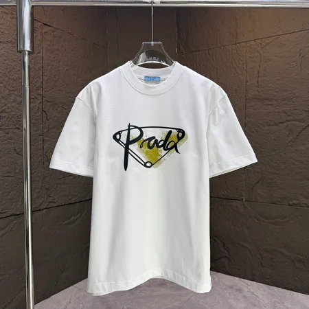 プラダ Tシャツ