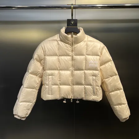 ステューシー ダウンジャケット