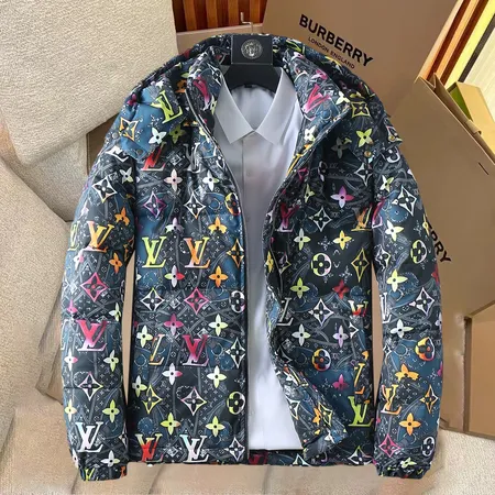 ルイヴィトン ダウンジャケット