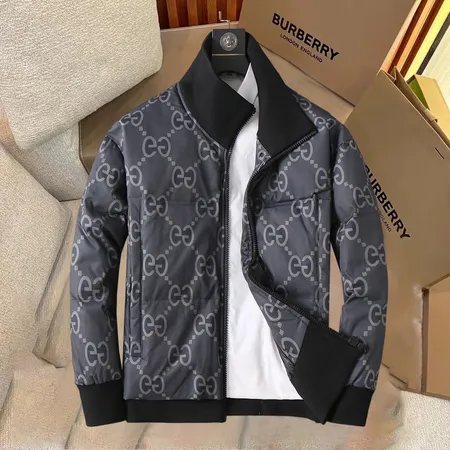 グッチ ダウンジャケット