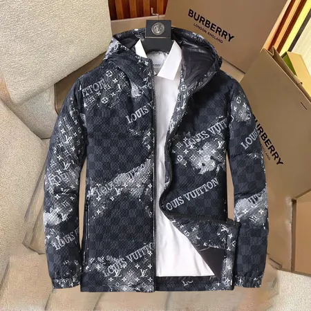 ルイヴィトン ダウンジャケット