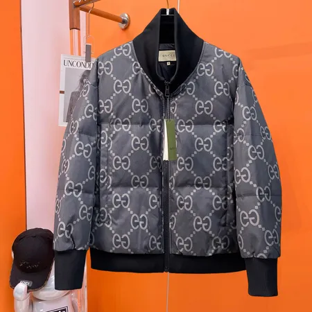 グッチ ダウンジャケット