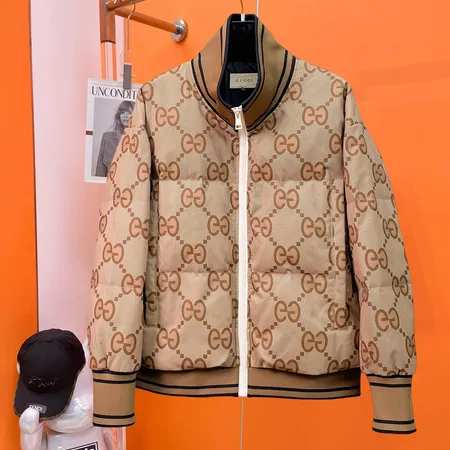 グッチ ダウンジャケット