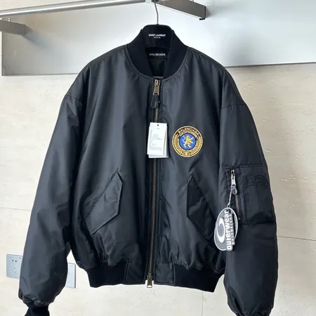 バレンシアガ ジャケット