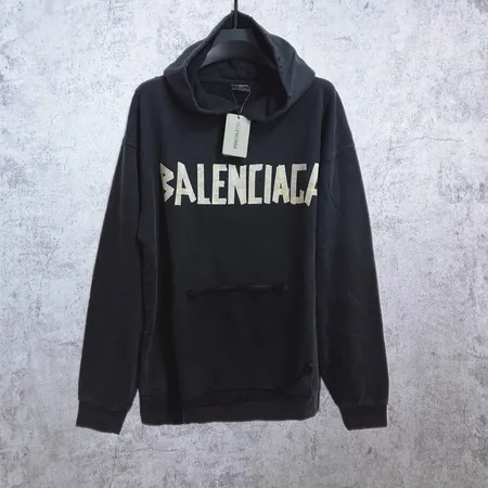 バレンシアガ パーカー